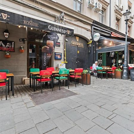 Old Town Fun & Spa Bukarest Exterior foto